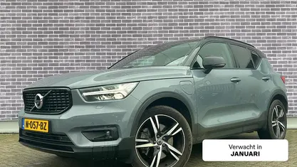 Gebruikt 2021 Volvo XC40 R-Design SUV | € 33.894 (Eerlijke prijs)