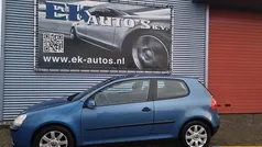 Blauw (metallic) Gebruikt 2005 VW Golf IV Trendline Hatchback | € 1.995 (Goede deal)