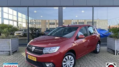 Occasion 2017 Dacia Sandero Lauréate Hatchback | € 8.900 (Goede deal)