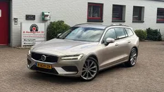 Grijs Gebruikt 2022 Volvo V60 Stationwagen | € 27.400 (Super prijs)