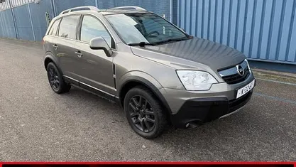 Grijs Gebruikt 2009 Opel Antara Cosmo SUV | € 3.950 (Eerlijke prijs)