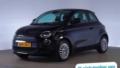 Zwart Gebruikt 2022 Fiat 500e Action Hatchback | € 13.945 (Eerlijke prijs)