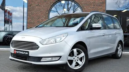Grijs Occasion 2016 Ford Galaxy Trend MPV | € 14.995 (Eerlijke prijs)