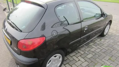 Occasion Peugeot 206 75 PK (55 kW) 2003 Hatchback