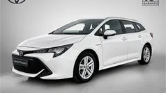 Wit Gebruikt 2021 Toyota Corolla Active Stationwagen | € 20.950 (Eerlijke prijs)