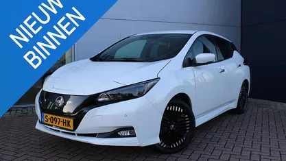 Wit Occasion 2023 Nissan Leaf Tekna Hatchback | € 17.450 (Eerlijke prijs)