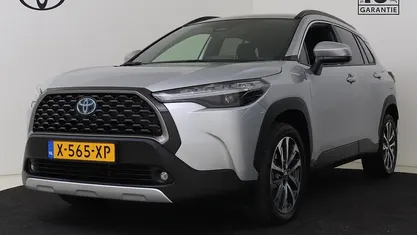 Grijs Occasion 2024 Toyota Corolla Cross SUV | € 32.945 (Eerlijke prijs)