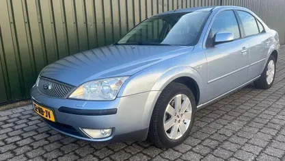 Grijs Gebruikt 2003 Ford Mondeo Sedan | € 1.199 (Goede deal)