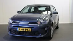 Blauw Gebruikt 2021 Kia Rio Hatchback | € 15.950 (Eerlijke prijs)