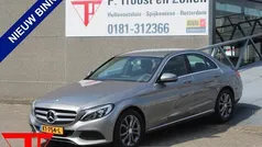 Grijs, metallic lak Gebruikt 2015 Mercedes C180 Prestige Sedan | € 19.450 (Eerlijke prijs)