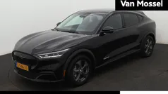 Zwart Gebruikt 2022 Ford Mustang Mach-E SUV | € 33.945 (Goede deal)
