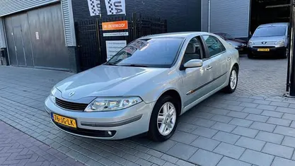 Occasion Renault Laguna II Dynamique 120 PK (88 kW) 2002 Grijs Hatchback