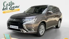 Granite brown m Gebruikt 2021 Mitsubishi Outlander P-HEV Intense+ SUV | € 24.345 (Eerlijke prijs)
