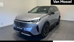 Peugeot e-5008
