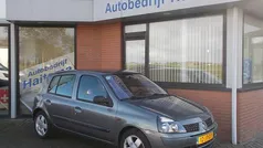 Gebruikt 2002 Renault Clio II Expression Hatchback | € 2.850 (Eerlijke prijs)