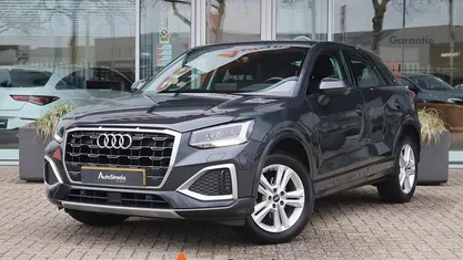 Grijs Occasion 2021 Audi Q2 Business SUV | € 21.700 (Eerlijke prijs)