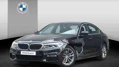 Zwart Gebruikt 2018 BMW 530e Executive Sedan | € 26.900 (Eerlijke prijs)