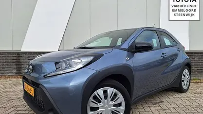 Gebruikt 2025 Toyota Aygo X Play SUV | € 18.900 (Eerlijke prijs)