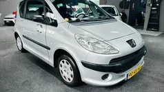 Peugeot 1007
