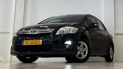 Occasion Toyota Auris 99 PK (72 kW) 2011 Zwart Hatchback