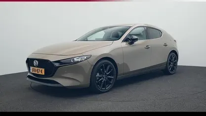 Geel Occasion 2025 Mazda 3 Homura-Line Hatchback | € 33.950 (Goede deal)