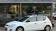 Wit Gebruikt 2009 Hyundai i30 Active Hatchback | € 3.995 (Eerlijke prijs)