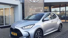 Gebruikt 2023 Toyota Yaris Hybrid Business Edition Hatchback | € 20.990 (Eerlijke prijs)