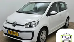 Hatchback Gebruikt 2017 VW up! Hatchback | € 8.988 (Eerlijke prijs)