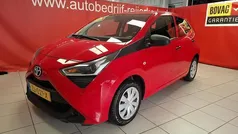 Rood Gebruikt 2019 Toyota Aygo Hatchback | € 8.650 (Goede deal)