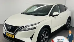 Wit Gebruikt 2023 Nissan Qashqai N-Connecta SUV | € 28.935 (Eerlijke prijs)