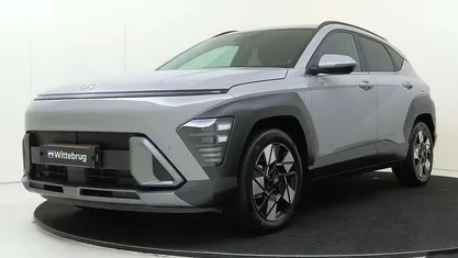 Grijs Gebruikt 2025 Hyundai Kona Comfort SUV | € 30.725 (Eerlijke prijs)