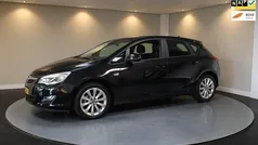 Zwart Gebruikt 2012 Opel Astra Edition Hatchback | € 6.940 (Eerlijke prijs)