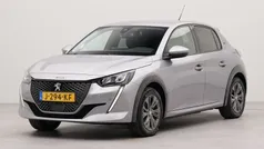 Grijs, metallic lak Gebruikt 2020 Peugeot e-208 Allure Hatchback | € 14.750 (Super prijs)