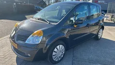 Zwart Gebruikt 2005 Renault Modus Expression MPV | € 1.450 (Goede deal)