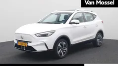 Wit Gebruikt 2023 MG ZS Luxury Sedan | € 21.444 (Eerlijke prijs)