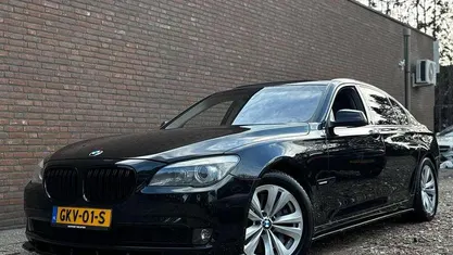 Zwart Occasion 2009 BMW 750 Comfort Edition Sedan | € 14.750 (Eerlijke prijs)