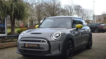 Occasion Mini Cooper SE 135 kW (184 PK) 2022 Grijs Hatchback