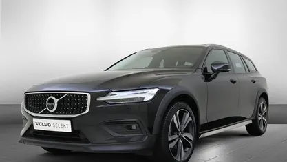 Zwart Occasion 2022 Volvo V60 CC Pro Stationwagen | € 41.950 (Eerlijke prijs)