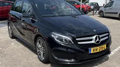 Zwart Gebruikt 2017 Mercedes B180 Business MPV | € 19.985 (Eerlijke prijs)