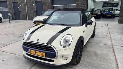 Occasion Mini Cooper Business 136 PK (100 kW) 2015 Wit Hatchback