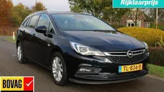 Blauw, metallic lak Gebruikt 2018 Opel Astra Innovation Stationwagen | € 10.900 (Eerlijke prijs)