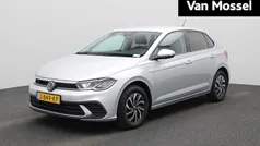Grijs Gebruikt 2024 VW Polo Edition Hatchback | € 24.700 (Eerlijke prijs)