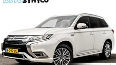 Wit Gebruikt 2019 Mitsubishi Outlander P-HEV Edition SUV | € 21.650 (Eerlijke prijs)