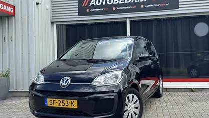 Zwart Gebruikt 2018 VW up! move up! Hatchback | € 8.399 (Eerlijke prijs)