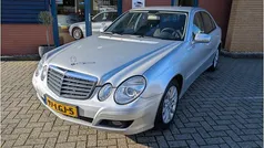 Grijs (metallic) Gebruikt 2006 Mercedes E220 Elegance Sedan | € 3.445 (Eerlijke prijs)