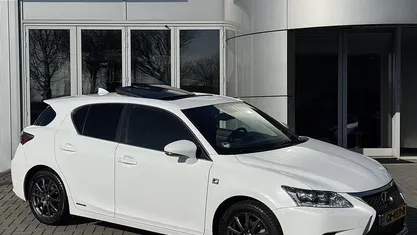 Occasion Lexus CT200h Sport Line 136 PK (100 kW) 2015 Wit Hatchback
