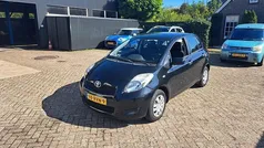 Zwart Gebruikt 2011 Toyota Yaris Hatchback | € 4.450 (Goede deal)