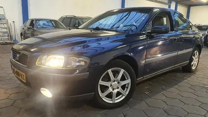 Gebruikt 2004 Volvo S60 Sedan | € 900 (Goede deal)