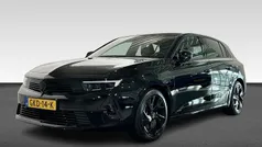 Zwart Gebruikt 2024 Opel Astra Ultimate Hatchback | € 31.940 (Eerlijke prijs)