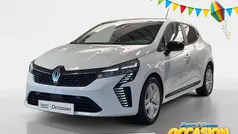 Gebruikt 2024 Renault Clio V Evolution Hatchback | € 18.435 (Eerlijke prijs)